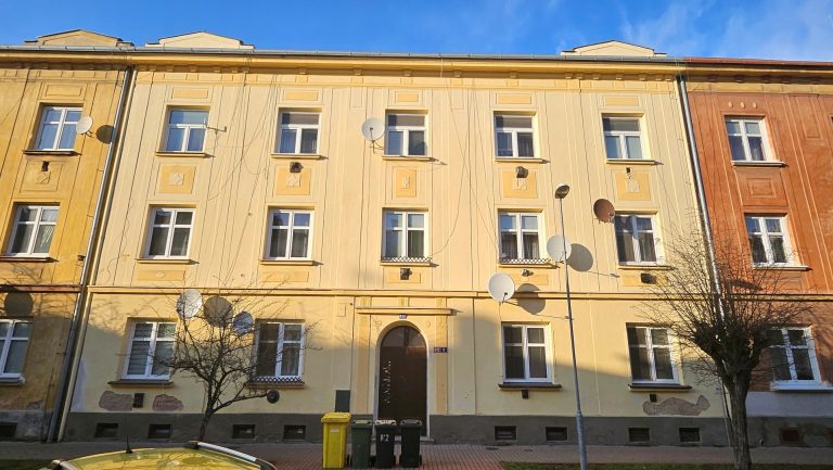 Byt 1+kk, Slaný, ul. Kreibichova, OV, cihla, 27 m2