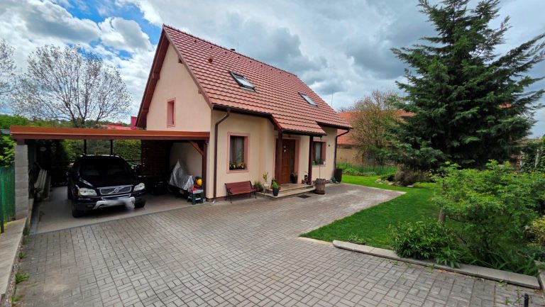 RD 5+kk, Tismice, Praha – východ,