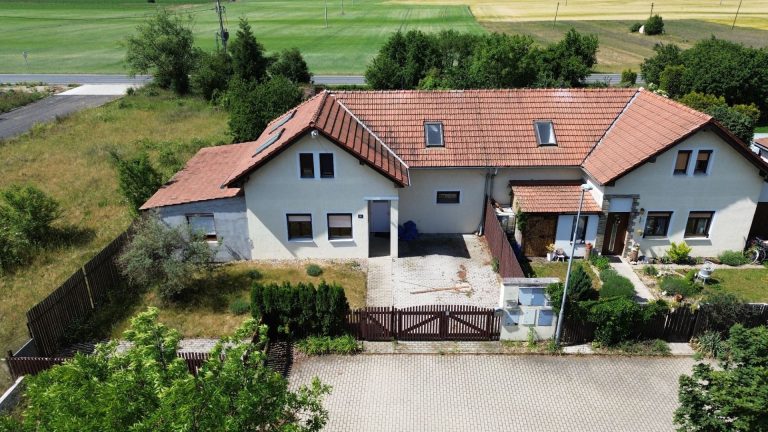 RD 4+kk (polovina dvojdomu) Kly – Záboří, pozemek 573 m2